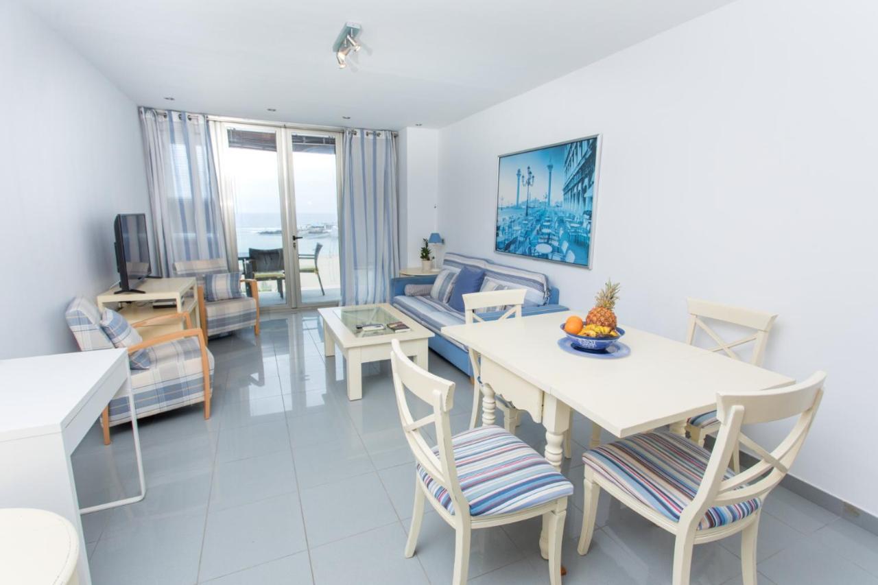 Great Balcony Over Blue Sea By Canariasgetaway Лас Палмас де Гран Канария Екстериор снимка